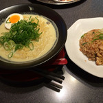 カトマンドゥラーメン - グリーンカレー麺セット