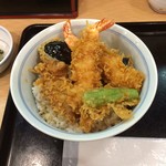 Ginza Ten'Ichi - 天丼(竹)。
                        税込1026円。
                        旨し。