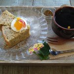 カフェ ド アイシーエイチ - 手作りケーキ・コーヒーセット（紅茶のシフォンケーキ）＠300（通常600円）