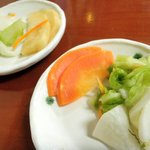 いずみ食堂 - サービスの手作りお漬け物！美味しい♪