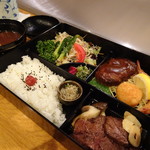 DX弁当(3,800円)(1日10食限定です)