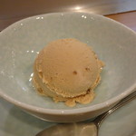 デザートのアイス