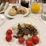 Room Mate Giulia - 朝食ブッフェにポルチーニライスがあった