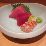 器楽亭 - 本鮪の赤身とトロ、車海老の油洗い