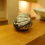 旬席 鈴江 - 赤貝の殻