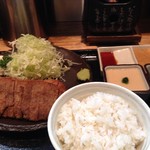 浅草 牛かつ - 牛かつ麦飯とろろセット（260g）