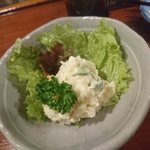 やきとり山平 - ポテサラ♪