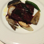 マッシュルーム - 蝦夷鹿と原木椎茸のポワレ カシスソース