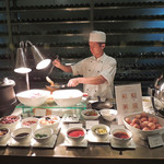 COFFEE LOUNGE - オムレツ・ボーイ登場〜♬