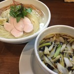 麺や 維新 - 細つけ麺(大盛) ¥950