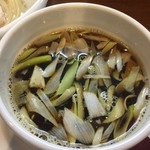 麺や 維新 - 細つけ麺(大盛) ¥950　つけ汁