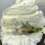 ケーキ屋さんドルチェスイーツ - 小豆と抹茶のムースの上にたっぷりなクリーム♫