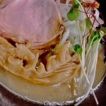 貝ガラ屋 - メンマとカイワレ大根