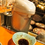 さっぽろジンギスカン - つけ汁にジャスミン茶を入れて飲む
