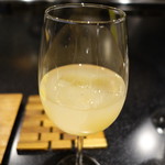 セララバアド - 梨とバジル