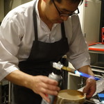 セララバアド - 栗のシートのデセール作成中