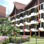 Rasa Wing Lounge - なんとも味気ない平坦な造り