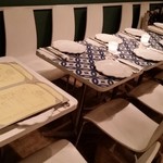 パンツェロッテリア - テーブル