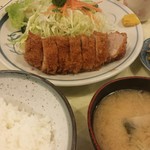 あけぼの - ヒレカツ定食1,700円ごはん少なめ