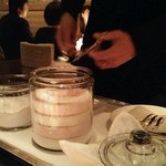 ベージュ アラン・デュカス 東京 - 