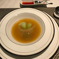 御膳房 六本木店 - 極上フカヒレの姿煮