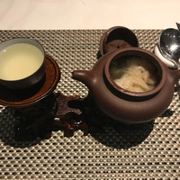 御膳房 六本木店 - 雲南キノコスープ功夫茶仕立て