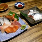 魚河岸酒場 FUKU浜金 KITTE名古屋店 - 刺身も新鮮で美味しかったです。
                                