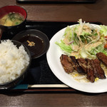 炭火焼肉 BuZZ 神戸店 - 2016.2.10  和牛ハラミ定食