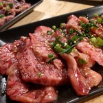 ホルモン焼もんもん - 