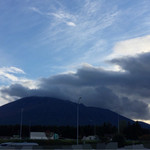 Iwate san bekkari - 帽子をかぶった岩手山