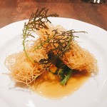 ル ボークープ - 足赤海老のカダイフ包みと春菊 海老のバターソース 
       2016-11