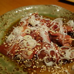 炭焼 ちきんかばぶ - レバ刺しは串に刺して