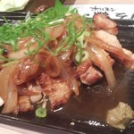 炭火天国 政清 裏路地編 - 腿ステーキ