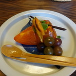 草喰 なかひがし - 代白柿と天然のぶどう