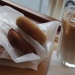 はらドーナッツ - 丹波黒豆きなこ
      特別栽培シナモン
      あんバター
      アイスカフェオレ