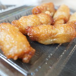 美唄焼鳥・惣菜 炎 - 鶏皮餃子