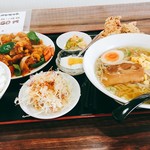 台湾料理 祥瑞 - 鶏肉と黒胡椒炒め1080円