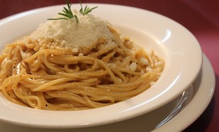 Bistro Pomodoro - アンチョビと乾燥トマトのアルベルチナ。当店のオリジナルメニューです。ここでしか味わえません。