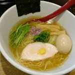 麺屋 正路 - 秋刀魚節ラーメン(白醤油)