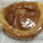 Pan Kou Bou - 手包み生乳クリームパン(160円)