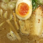 岡本商店 - 鶏白湯魚介ラーメン