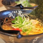 武虎 - 魚介醤油ラーメン