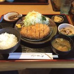 とんかつ勝亭 - 氷温熟成 上ロースカツ定食❣️