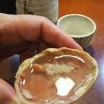 磯め - 熱燗を甲羅でグビッ　　いいわぁ～♪