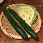 宮崎県日南市 塚田農場 - お通しの生野菜