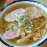 【2016.11.27(日)】ラーメン(並盛・220g)572円