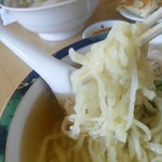 【2016.11.27(日)】ラーメン(並盛・220g)572円の麺