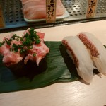 魚がし日本一 立喰寿司 - 真鯛とねぎとろ