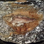 チャテオあくさん - 岩塩を取り除くとお魚の姿がお目見えします。