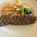 ビストロモンマルトル - ステーク フリット